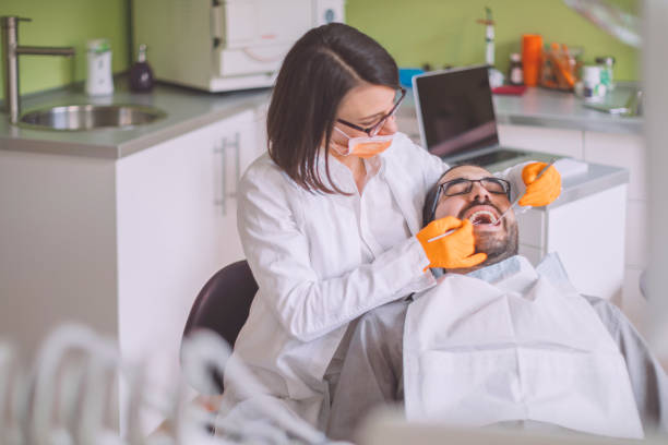 Best Dentist for Tooth Abscess  in New Castle, DE